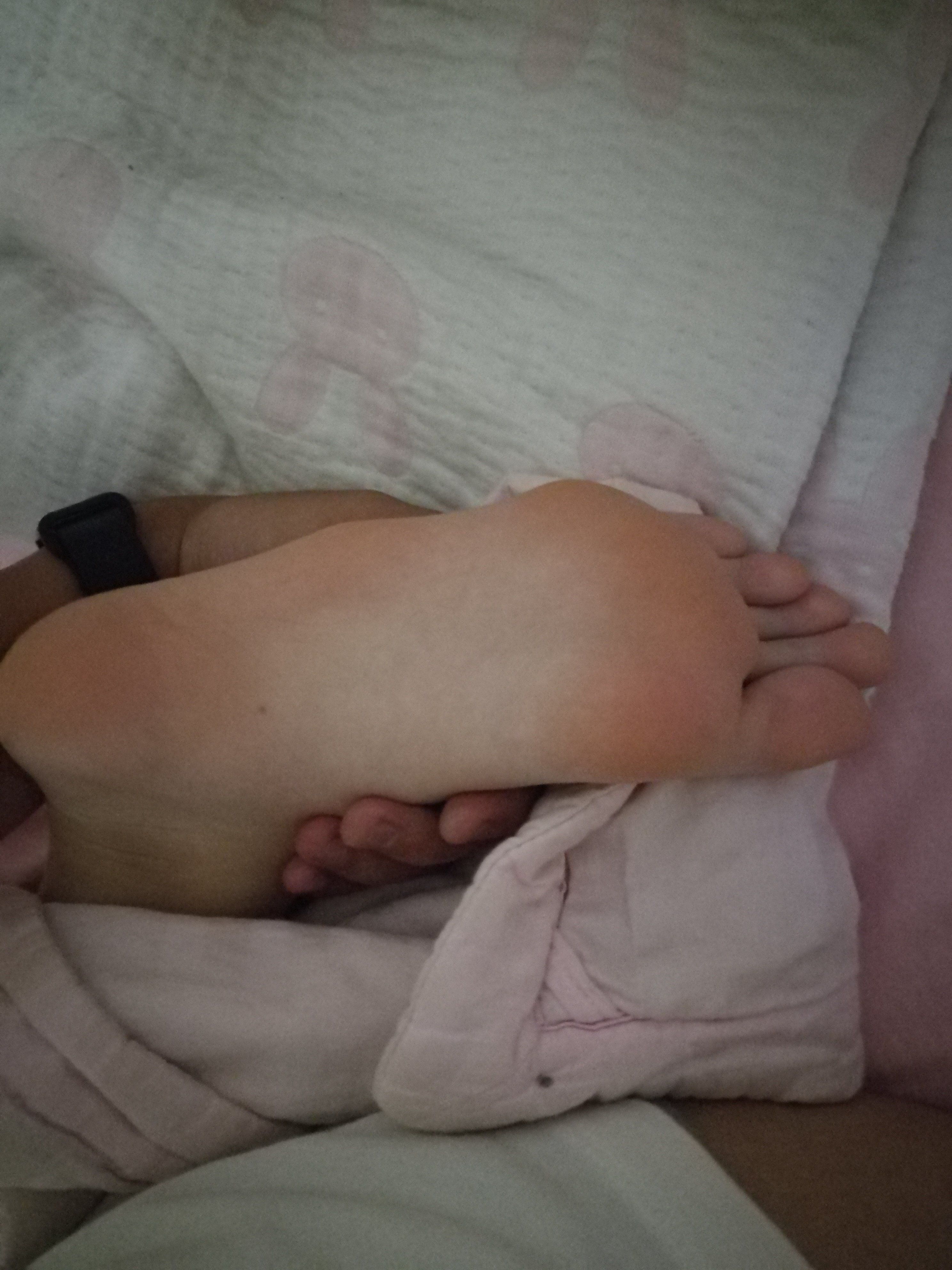 与亲妹妹的恋足生活日常 与亲妹妹的恋足生活日常