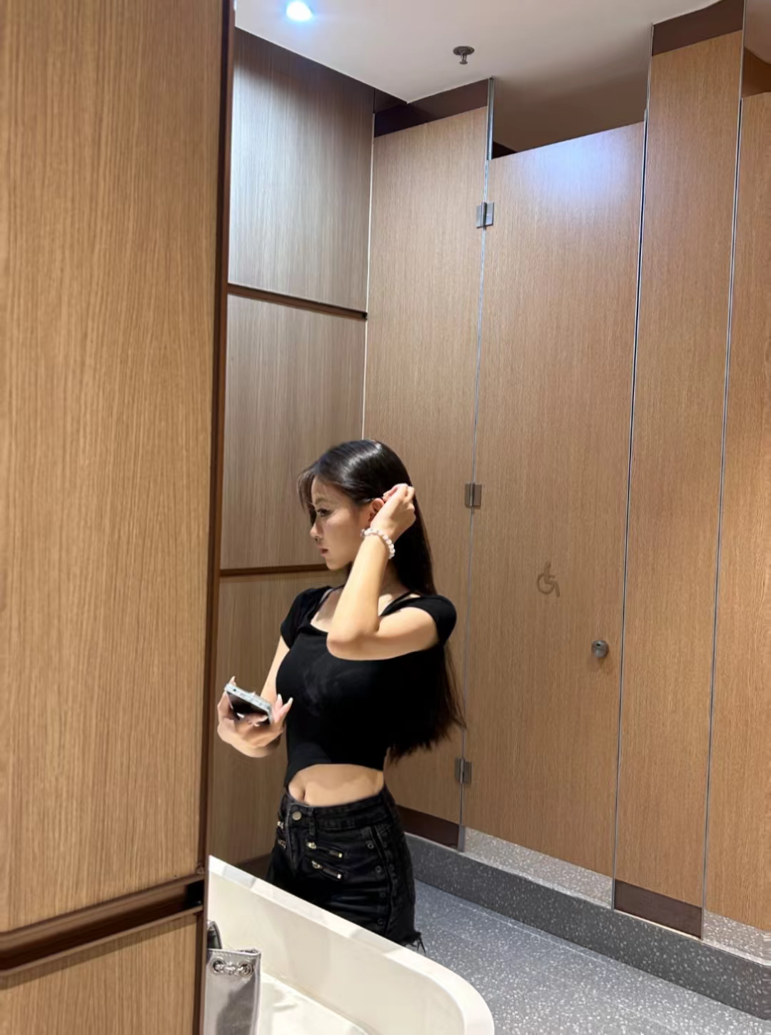 (全网首发)套路高二高颜值学妹的极品嫩脚 (全网首发)套路高二高颜值学妹的极品嫩脚