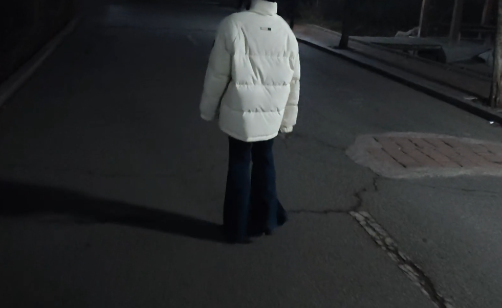 【念念】【户外】50分钟nue脚趾 脚趾套皮筋 穿高跟靴户外走路 【念念】【户外】50分钟nue脚趾 脚趾套皮筋 穿高跟靴户外走路