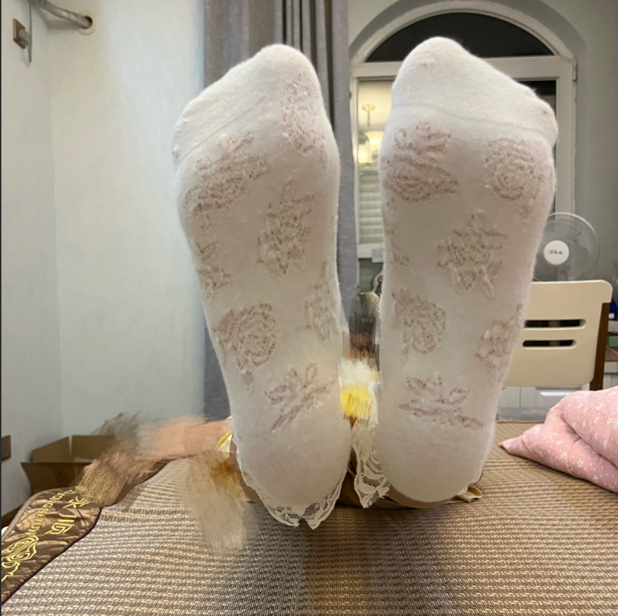 dz-清纯女大 170 50 37码脚 dz-清纯女大 170 50 37码脚