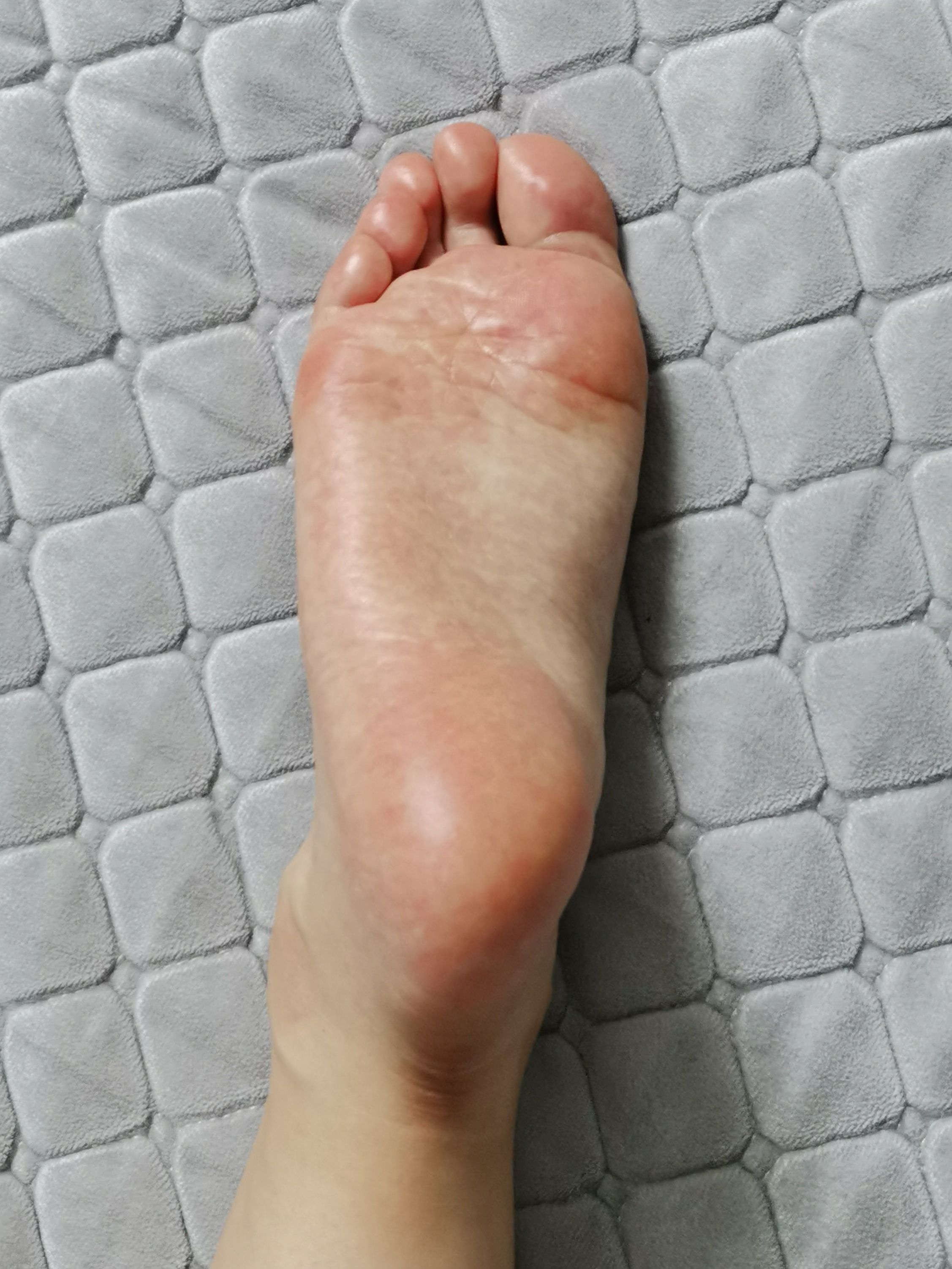 dz-王婧溪 160 44 37码脚-脚脸同框 dz-王婧溪 160 44 37码脚-脚脸同框