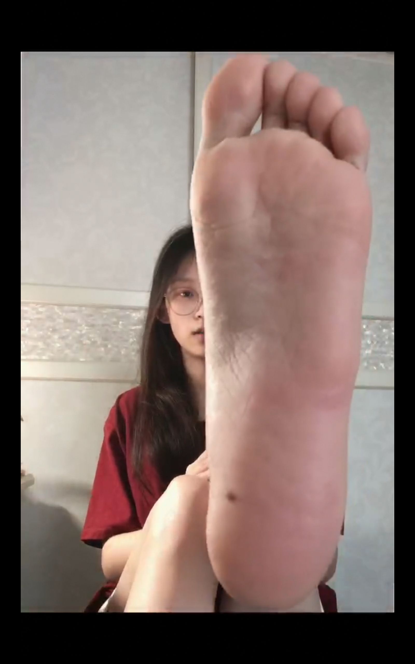 dz-眼镜温婉女大 160 44 37 dz-眼镜温婉女大 160 44 37