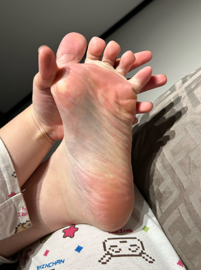 dz-王艺璇人一般脚还可以 165 65 39 dz-王艺璇人一般脚还可以 165 65 39