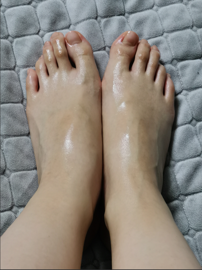 dz-王婧溪 160 44 37码脚-脚脸同框 dz-王婧溪 160 44 37码脚-脚脸同框